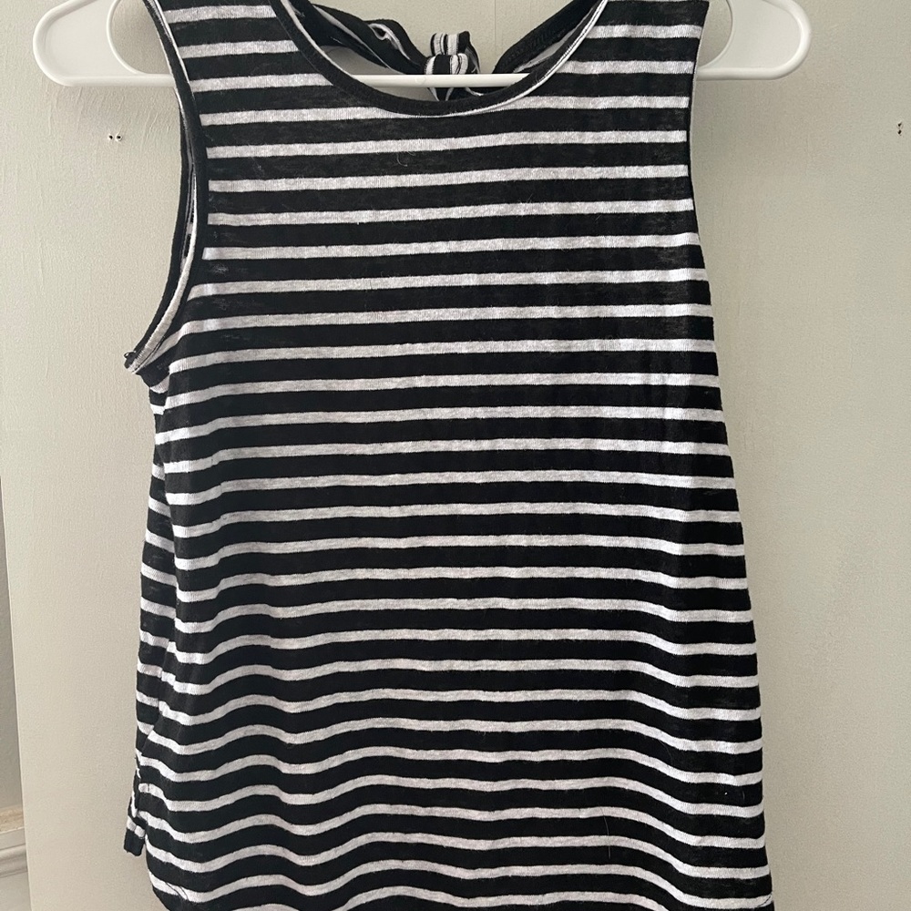 Old Navy tank top